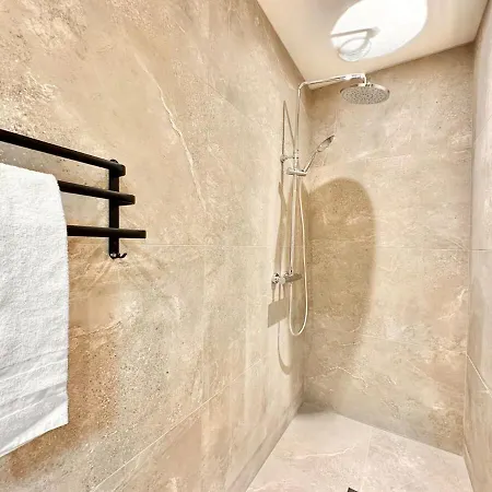 La Rose Pastel - Parking - Hyper Centre - Neuf *